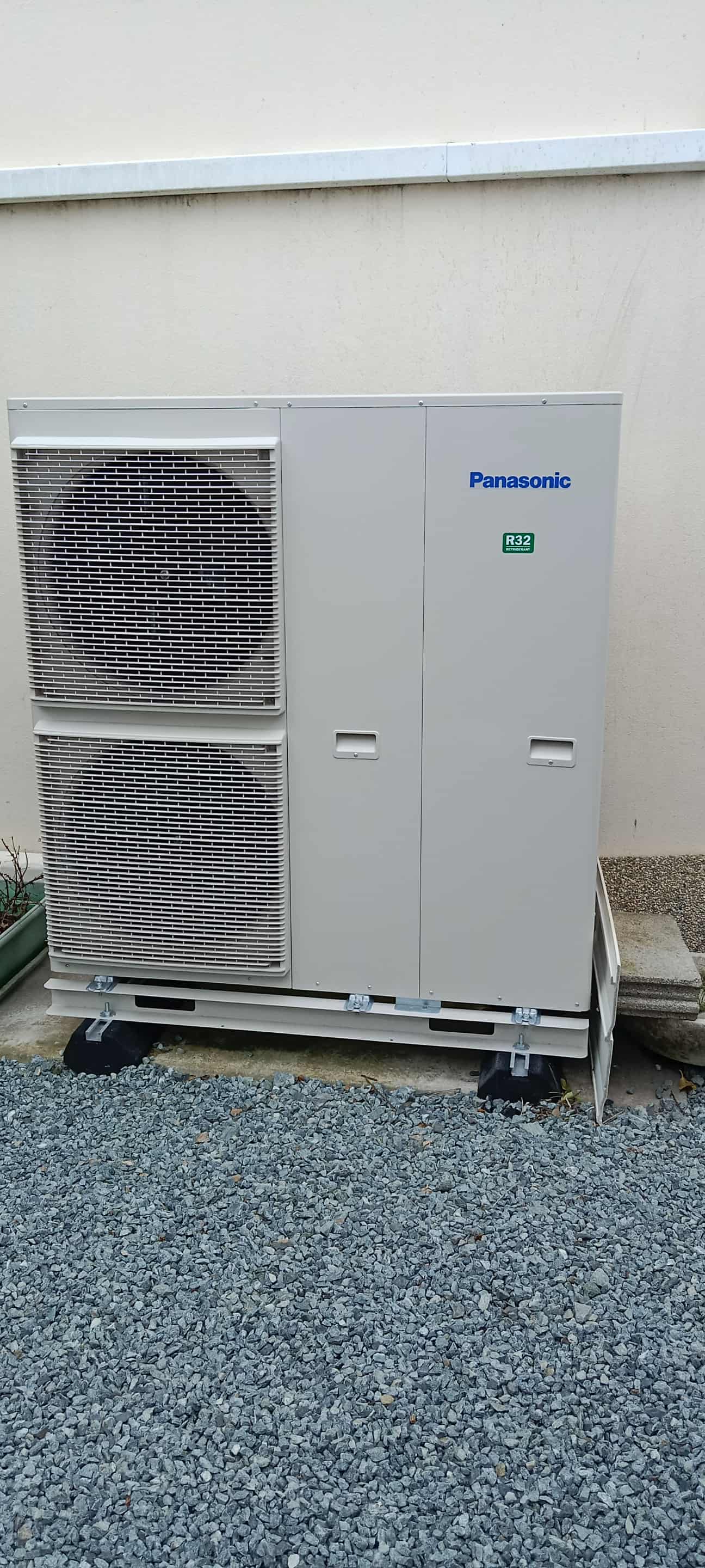 Installation pompe à chaleur air/eau à Morlaix (Finistère)